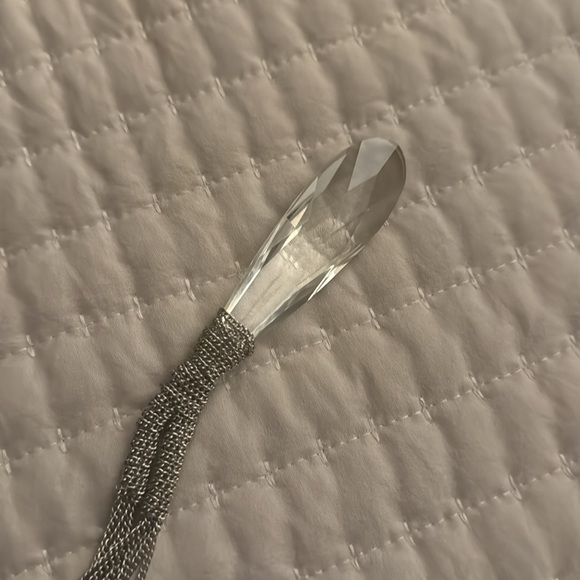 Crystal Drop Statem Necklace
New with tags - Picture 2 of 3